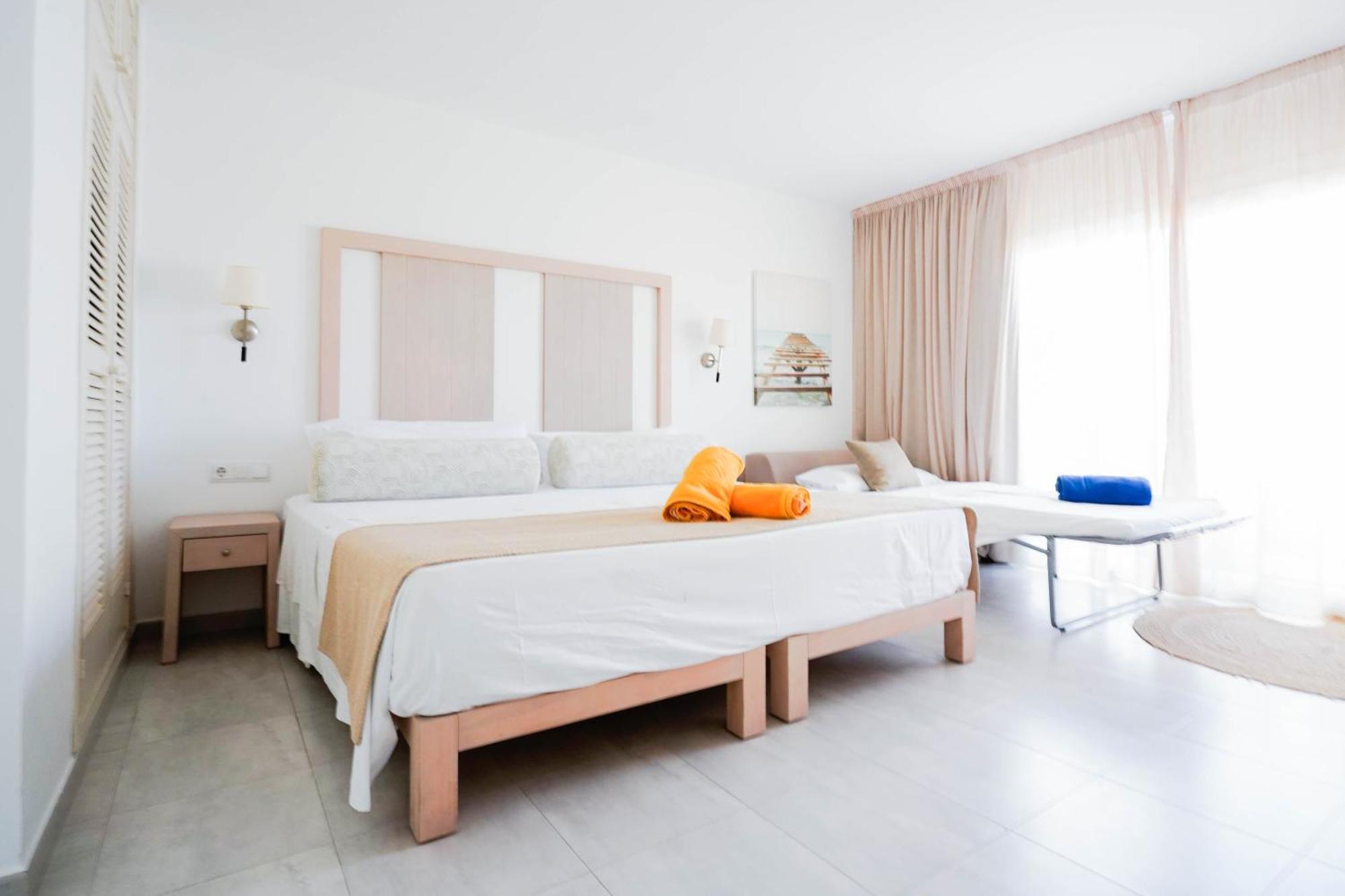 Apartamentos Es Calo Zewnętrze zdjęcie